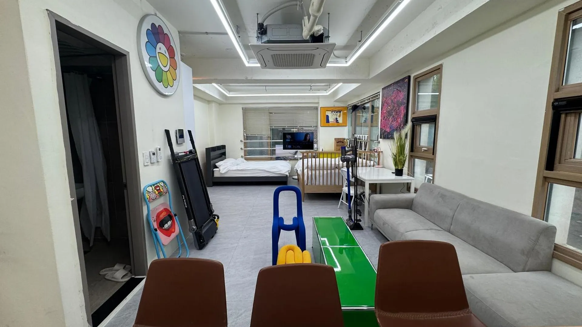 201, Atelier Seongsu Riverside Loft Cherry Blossom Road Han River Airport Bus Séoul