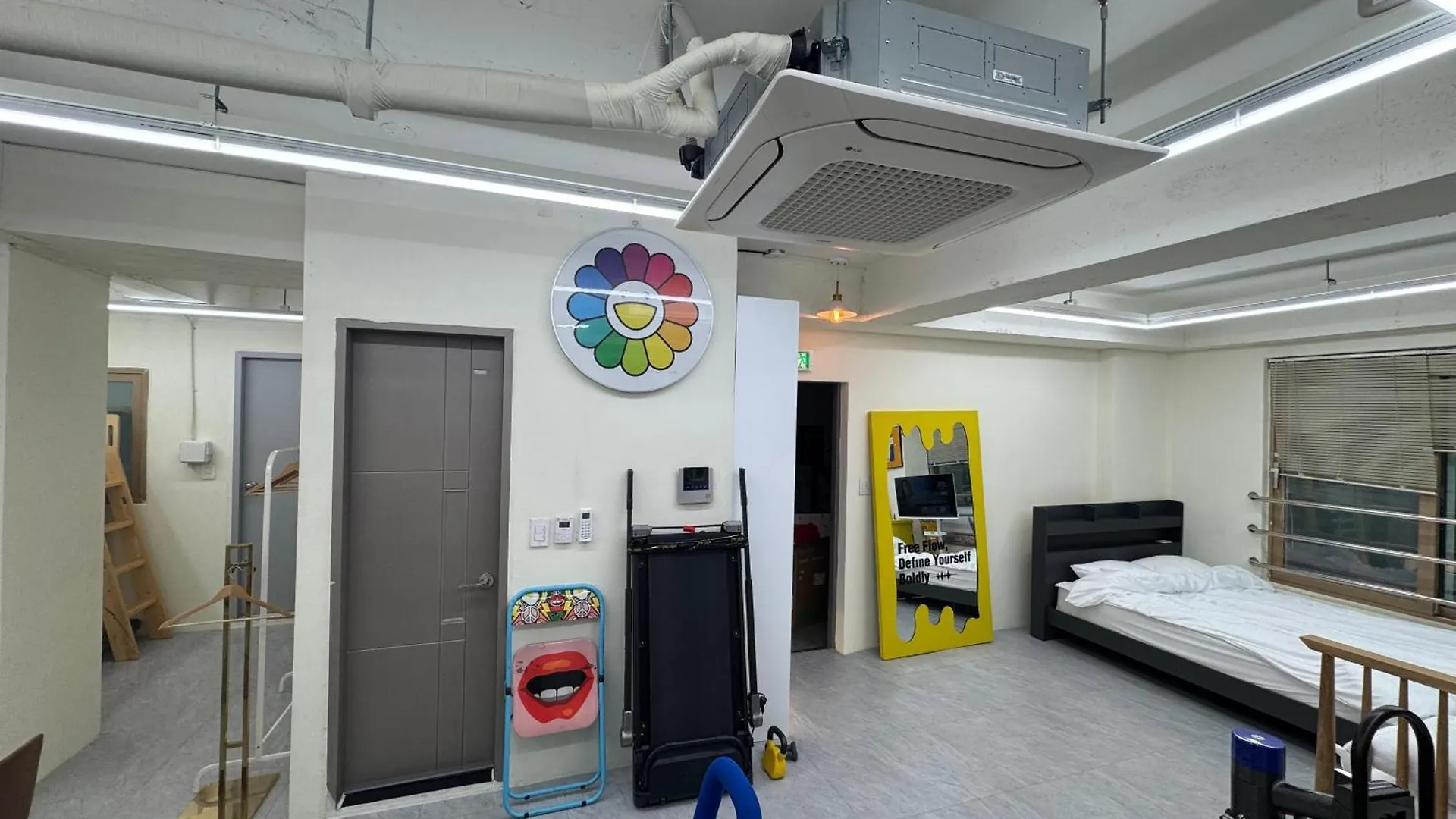 201, Atelier Seongsu Riverside Loft Cherry Blossom Road Han River Airport Bus Séoul Appartement